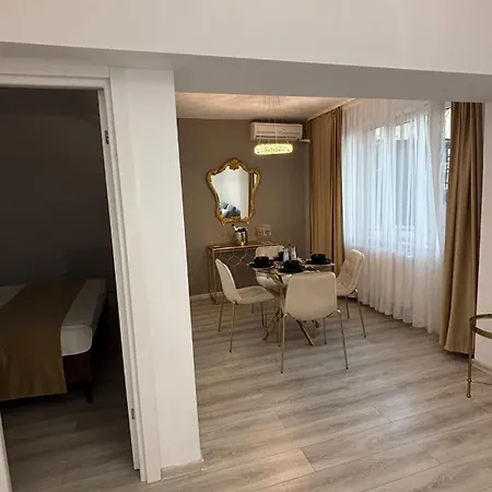New Boutique 2 Chic Bucharest