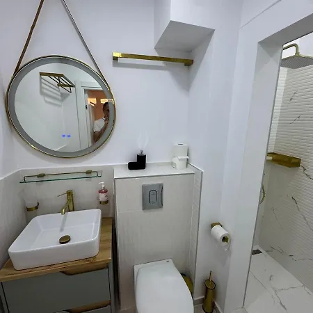 Apartment New Boutique 2 Chic Bucharest